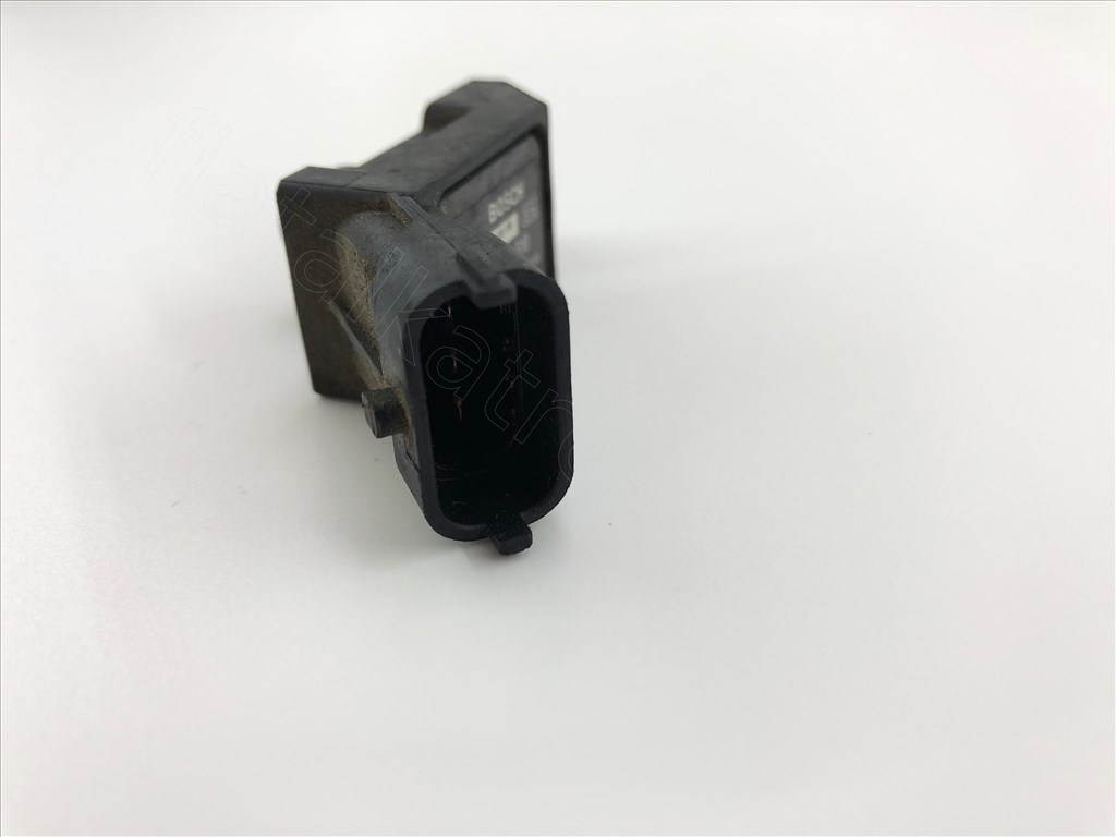 Töltőnyomás érzékelő - SWIFT, AVANTIME, CLIO, 156, MULTIPLA, MUSA - BO.46811235, 55219294 -  - FIAT eredeti  46811235 2. kép