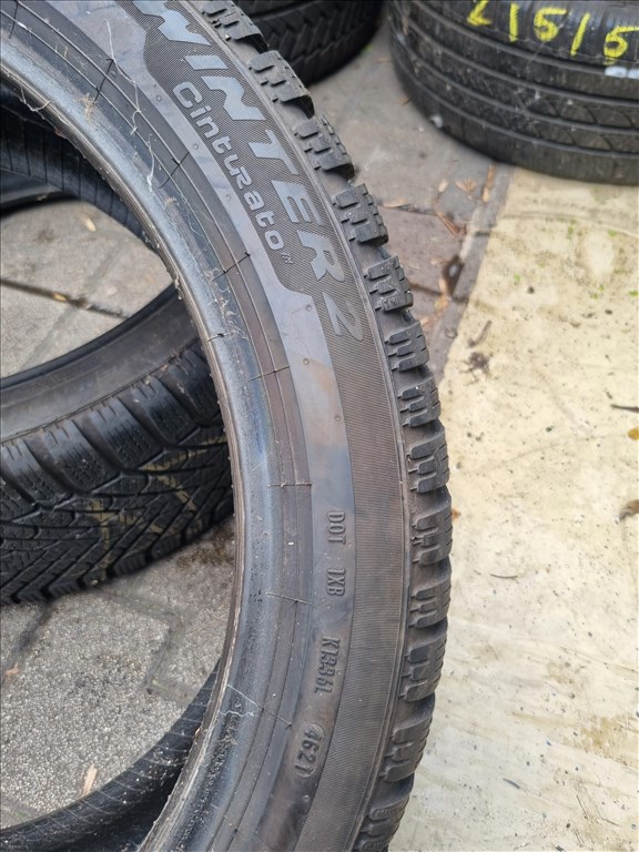  225/4518" újszerű Pirelli Cinturato Winter 2 téli gumi 2db  5. kép