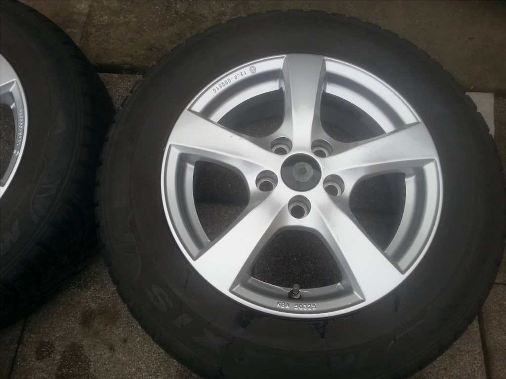  5x105 lyukosztású CMS alufelni, rajta 195/65R15 Maxxis téli gumi Opel Astra-K-ra 5. kép