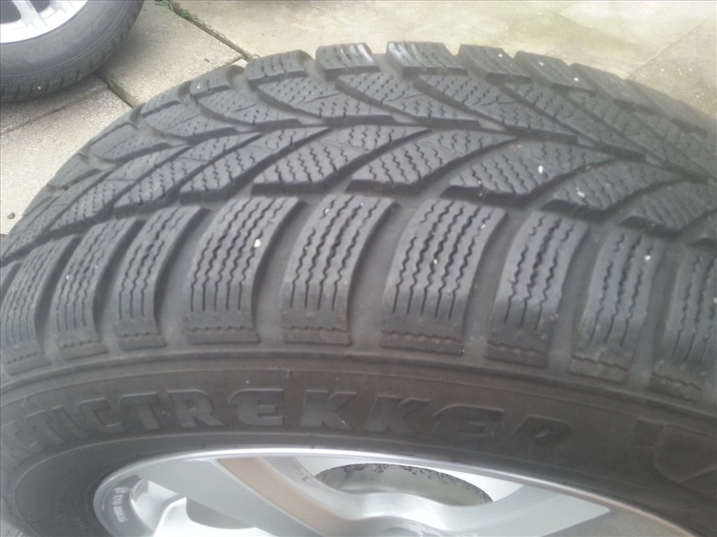  5x105 lyukosztású CMS alufelni, rajta 195/65R15 Maxxis téli gumi Opel Astra-K-ra 6. kép