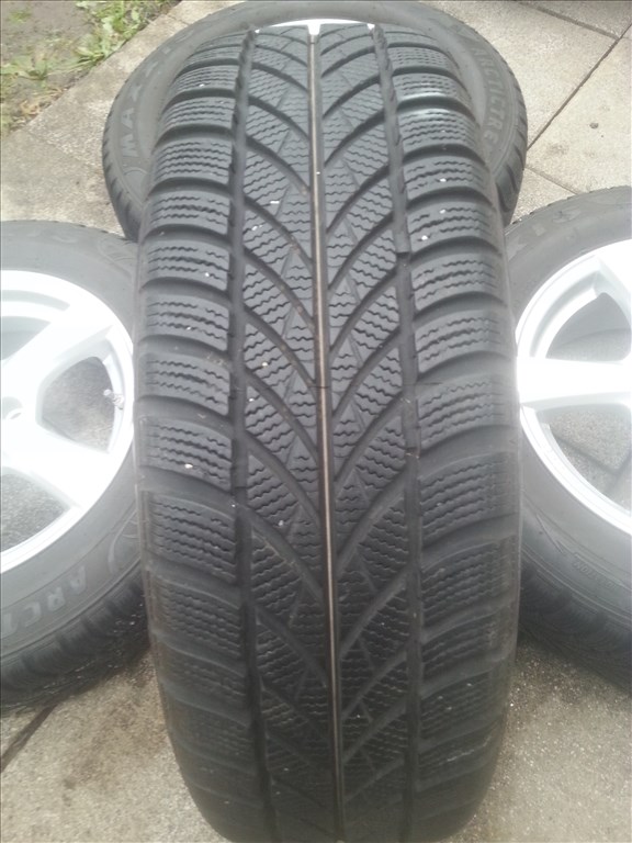 5x105 lyukosztású CMS alufelni, rajta 195/65R15 Maxxis téli gumi Opel Astra-K-ra 9. kép