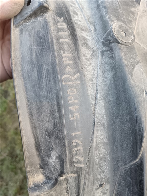 Suzuki Vitara első lökhárító 7171154p 5. kép