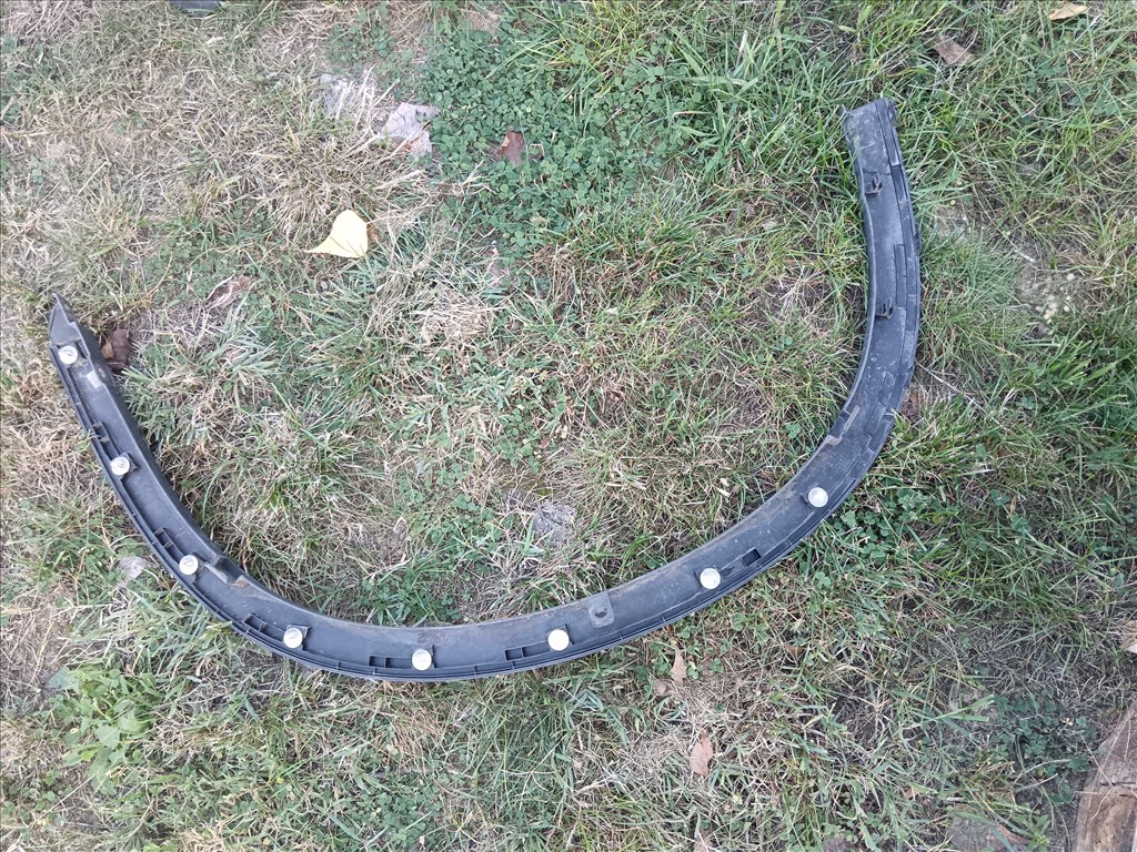 Suzuki Vitara első lökhárító 7171154p 13. kép