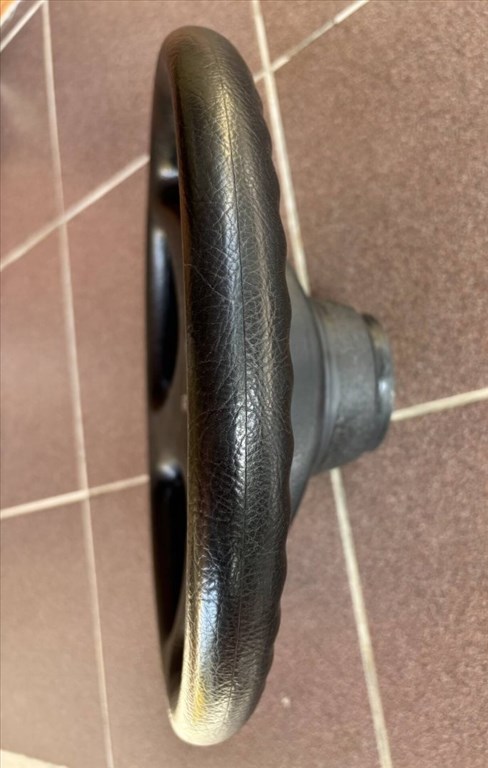 Suzuki Swift mk3 GTi kormány 2. kép