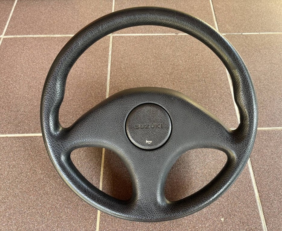 Suzuki Swift mk3 GTi kormány 1. kép