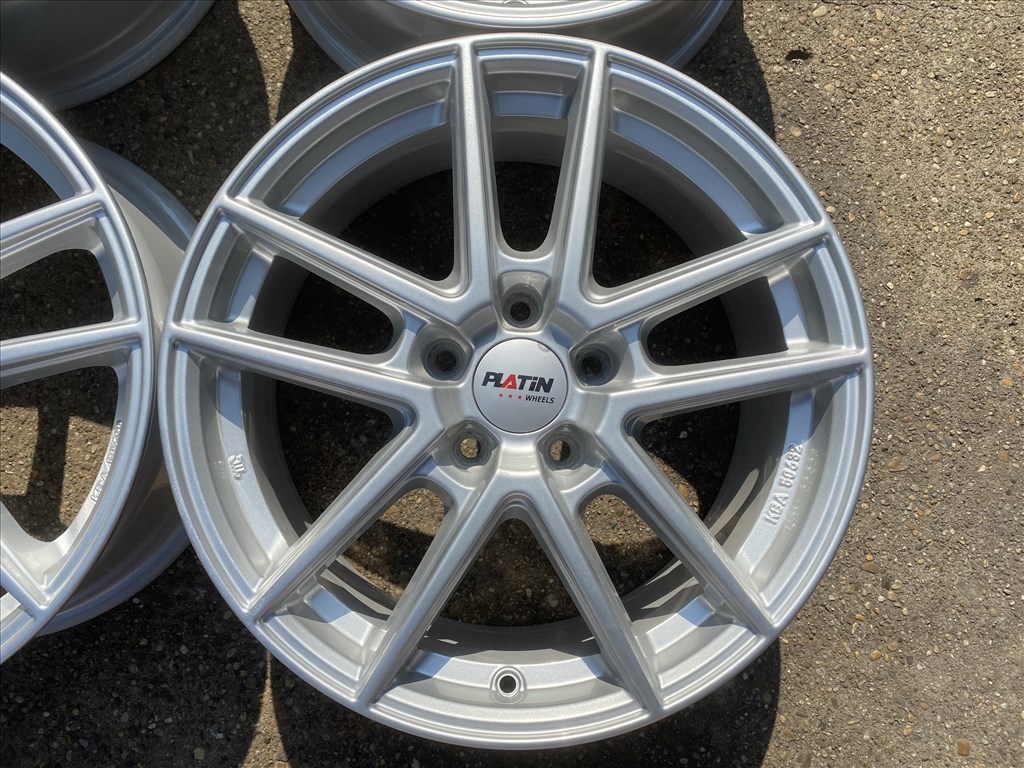 4db Platin 17″ VW – Skoda alufelni. (4082) 2. kép