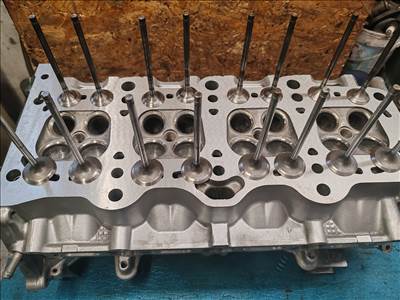 Suzuki SX4 hengerfej