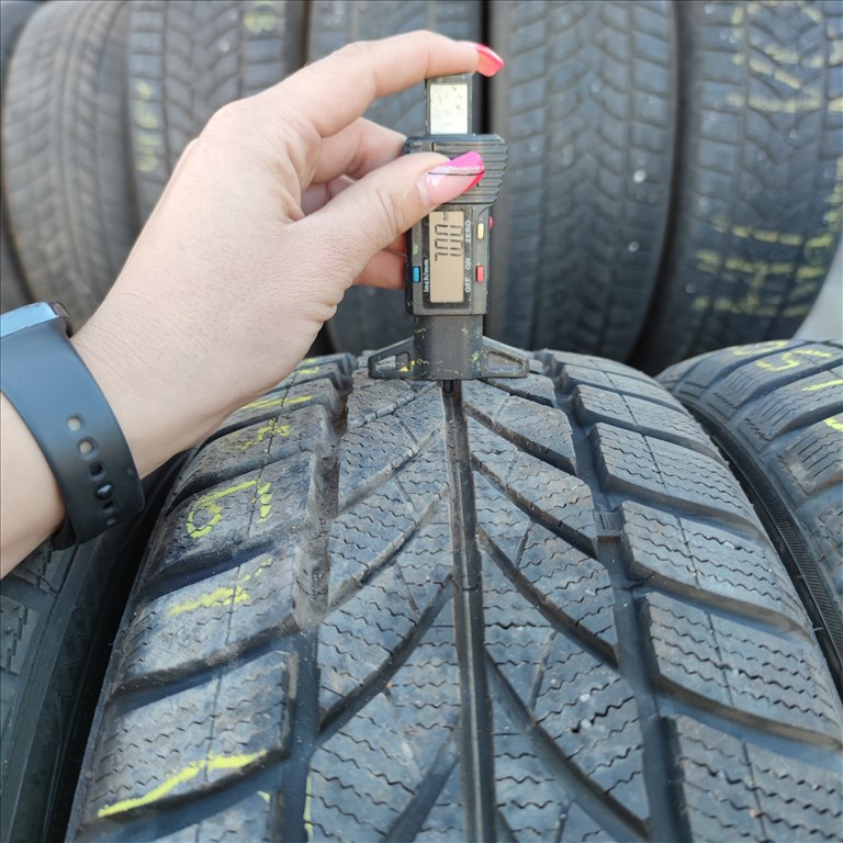  195/50 R16 Maxxis téli gumi 70000ft a 4db/241/ 3. kép