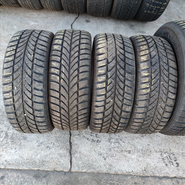  195/50 R16 Maxxis téli gumi 70000ft a 4db/241/ 5. kép