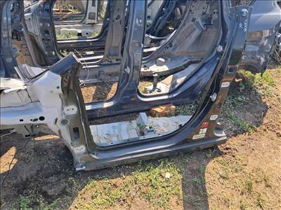 Peugeot 2008 I Bal küszöb 