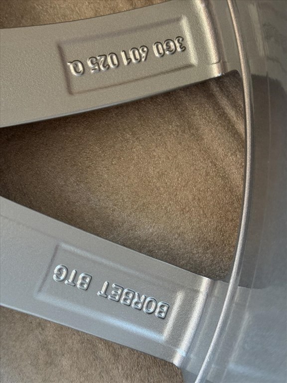 R18 Original Volkswagen 8J ET44 - 3G0 601 025Q 3G0601025Q 1db felni alufelni 4. kép