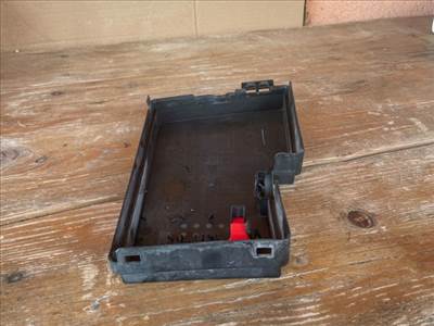 Mazda CX-7 MAZDA CX-7 Biztosítéktábla Fedél k7425