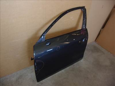 AUDI A4 8W0 bal első ajtó 2020-