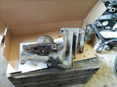 Nissan Qashqai (J10) 2.0 dCi váltótartó bak  11220jd700