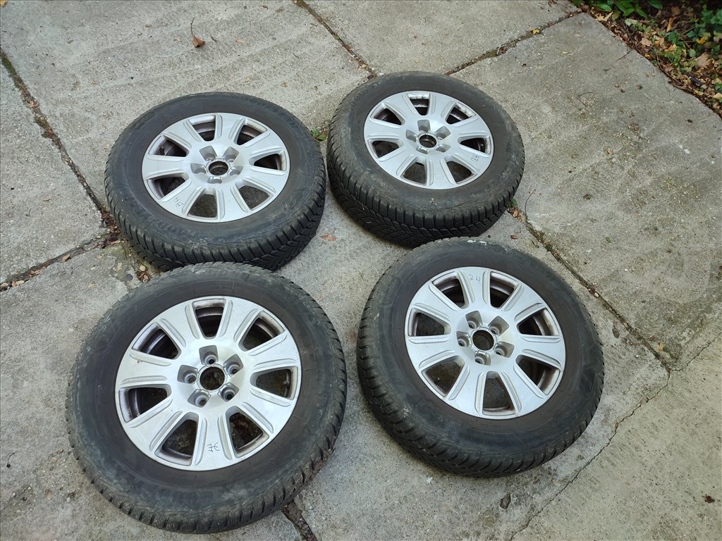 gyári Audi felni goodyear téli gumikkal  1. kép