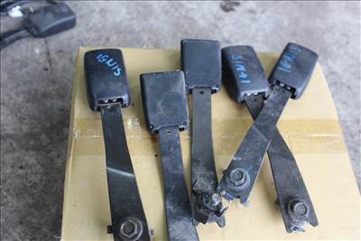 Suzuki Ignis II Első öv csat 