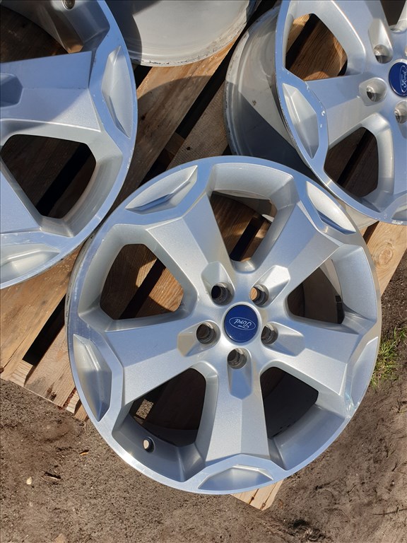 18" 5x108 Ford Kuga 3. kép