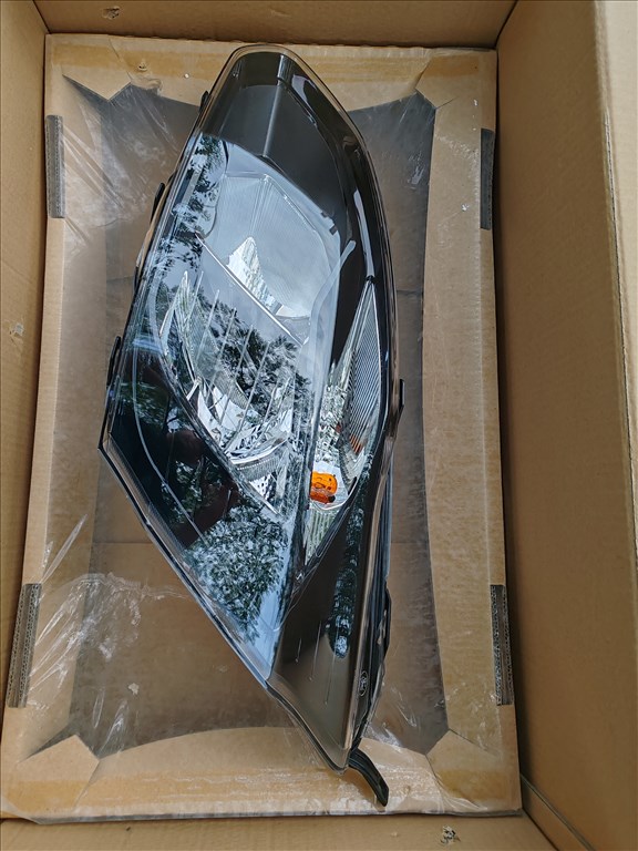 BK21-13W030-BH Ford Transit costum Bal elsó 2014 5. kép