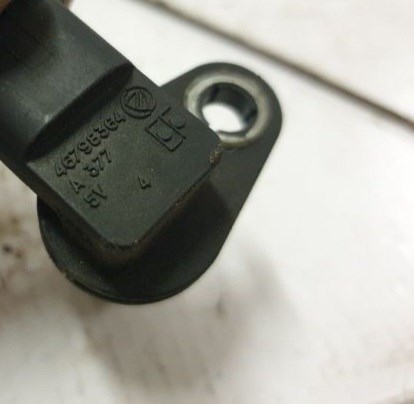 Opel Astra H 1.9 CDTI Vezérműtengely fordulatszám jeladó Z19dth  46798364 3. kép