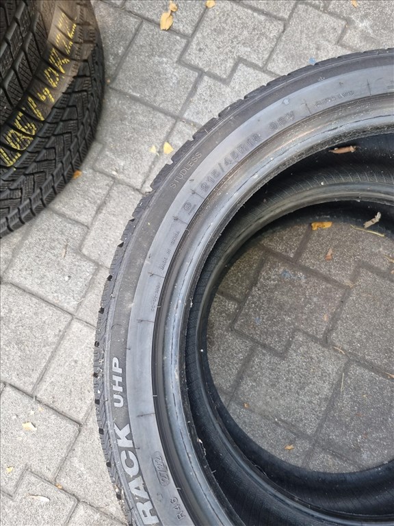  215/4518" újszerű Minerva Frostrack UHP téli gumi 2db  5. kép