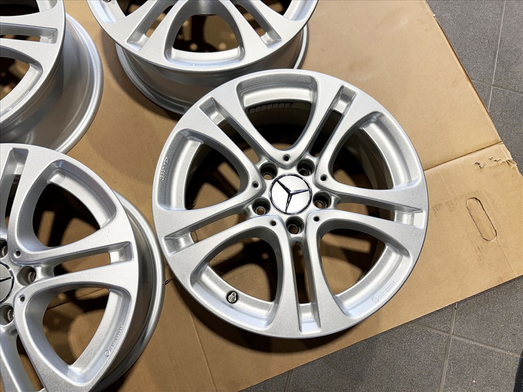 Mercedes Vito Viano 17" 5x112 alufelni eladó 17 coll A B C CLA 2. kép