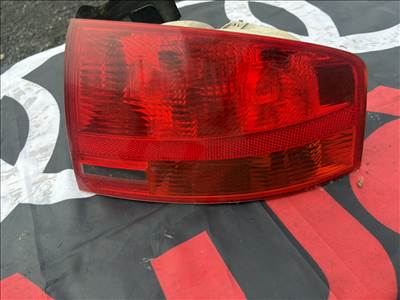 Audi A4 (B6/B7) Jobb hátsó lámpa  8e5945096