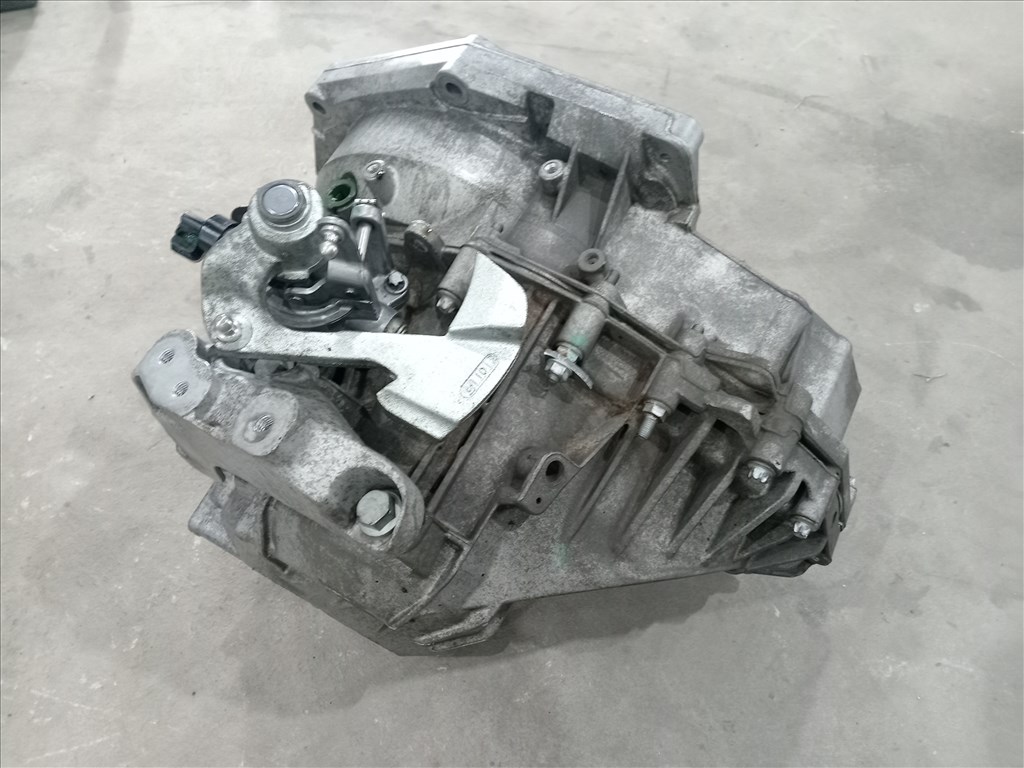 Saab Opel ASTRA ZAFIRA INSIGNIA SIGNUM VECTRA 1.9 2.0 cdti VÁLTÓ 5527 55564375 2. kép