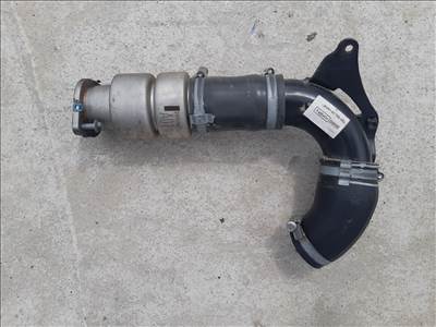 Bontásra: Volvo V40 intercooler cső  133582 av616c750ae