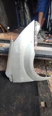 Toyota Corolla Verso (AR10) Jobb első sárvédő 