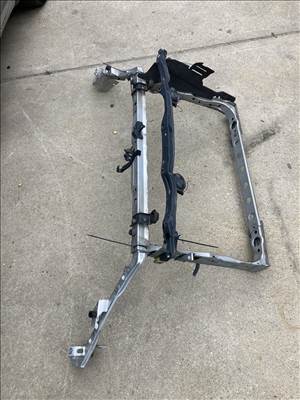 Toyota RAV4 (XA30) RAV4 3.gen Homlokfal zár híd 