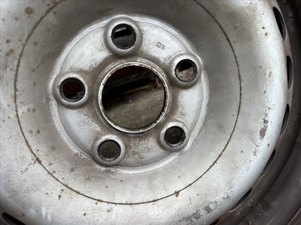 Vw Transporter T5 lemezfelni garnitúra 205/65R16C 3. kép