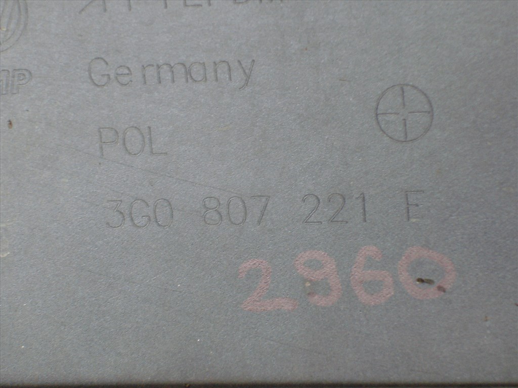 VW Passat B8 Facelift radaros első lökhárító 3G0807221F 2019-től 5. kép