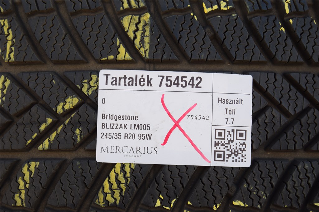  245/3520" újszerű Bridgestone Blizzak téli gumi gumi 2. kép