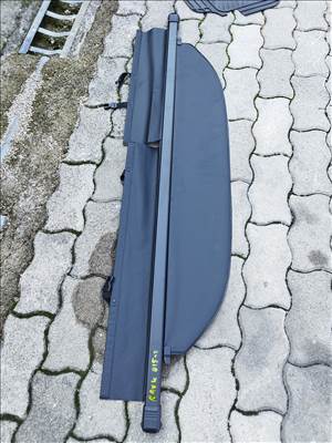 Toyota RAV4 (XA40) csomagtér roló