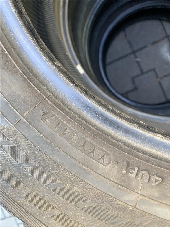  215/6016" újszerű Yokohama téli gumi 2. kép