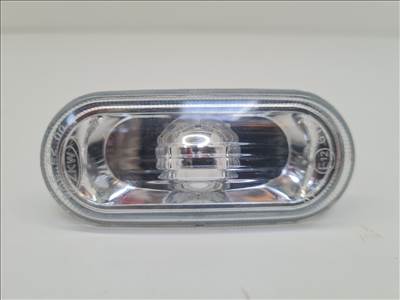 Volkswagen Golf IV bal első irányjelző (24015) 1j0949117
