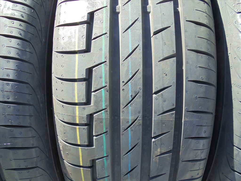 Vadi Új 205/60 R 16-os Continental Prémium Contact 6-os nyári gumi eladó 2. kép