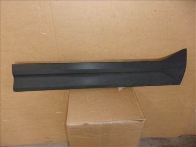 VOLVO XC40 jobb első ajtó díszléc 2018- 31448317