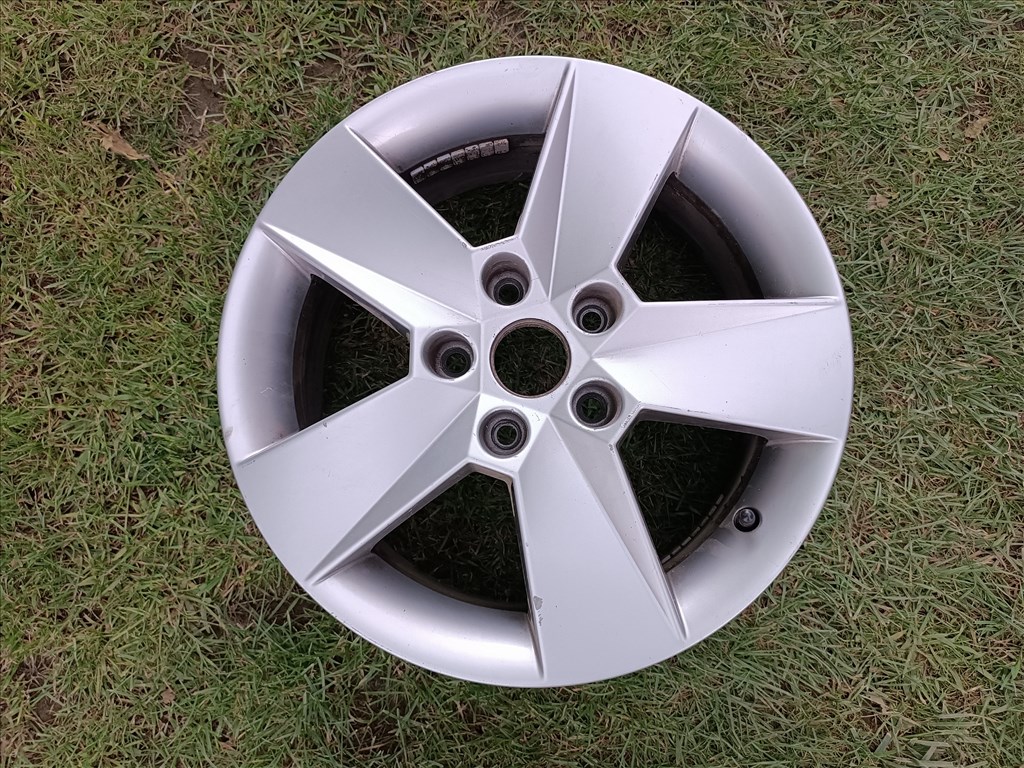 Skoda Octavia III felni eladó! 5E0601025H 8Z8 1. kép