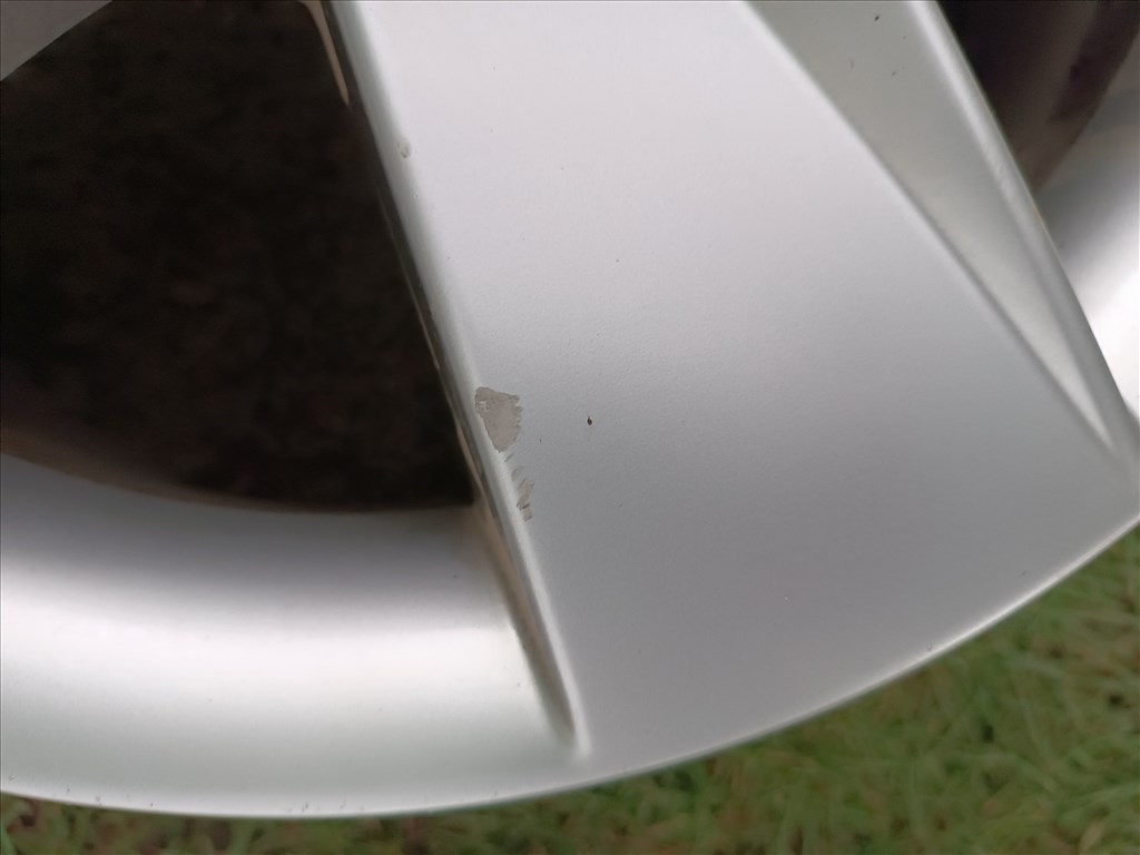 Skoda Octavia III felni eladó! 5E0601025H 8Z8 2. kép