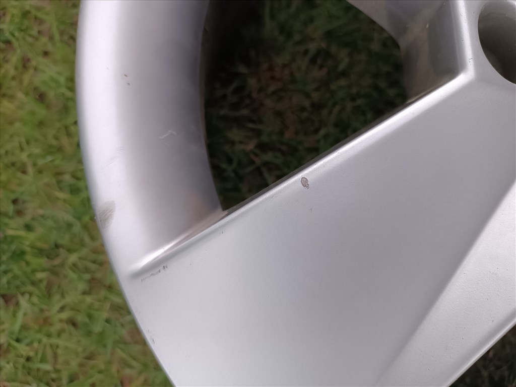 Skoda Octavia III felni eladó! 5E0601025H 8Z8 3. kép