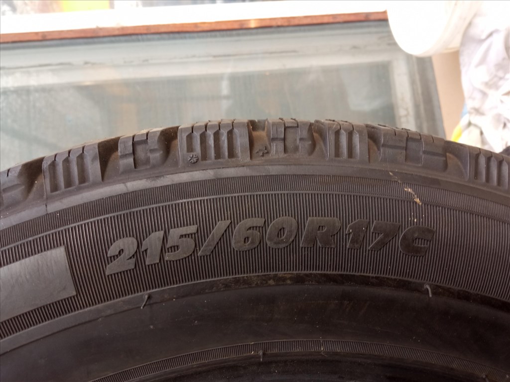  215/60/17C újszerű Michelin téli gumi gumi 5. kép