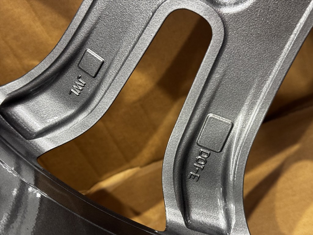 R21 Original mercedes 10J ET52 - A292 401 1400 / A2924011400 1db felni alufelni 3. kép