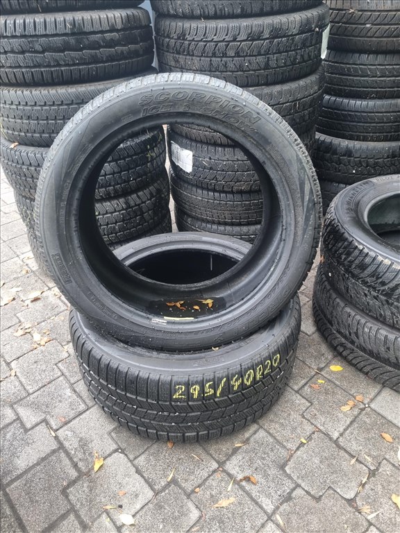  295/4020" újszerű Pirelli Scorpion Ice & Snow téli gumi 2db  2. kép