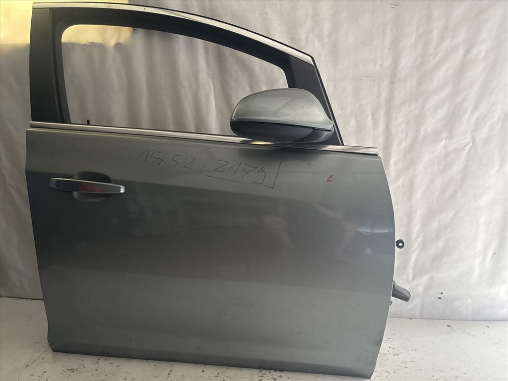 13752 Opel Astra J Jobb első Ajtó Szürke Z179 1. kép