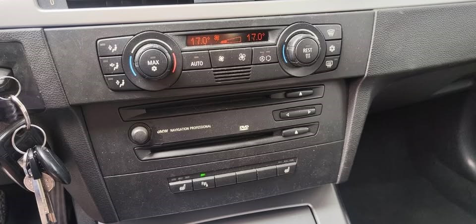 BMW 3-as sorozat (E90, E91, E92, E93) bontott alkatrészei 6. kép