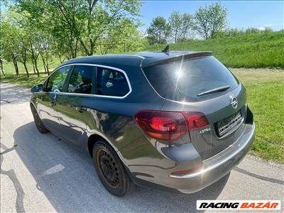 Opel Astra J  Sports Tourer Gyári Bontott Alkatrészei Eladó 1.7 CDTi A17DTS