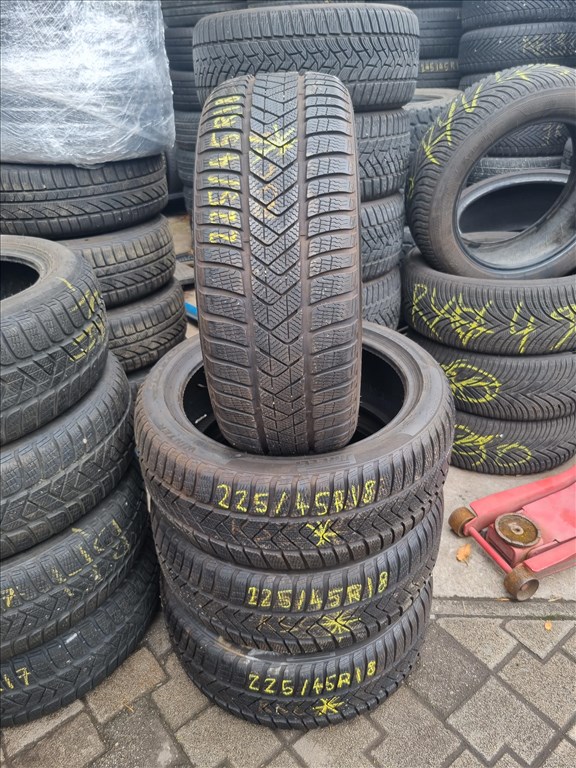  225/4518" újszerű Pirelli Sottozero 3 téli gumi 4db  3. kép