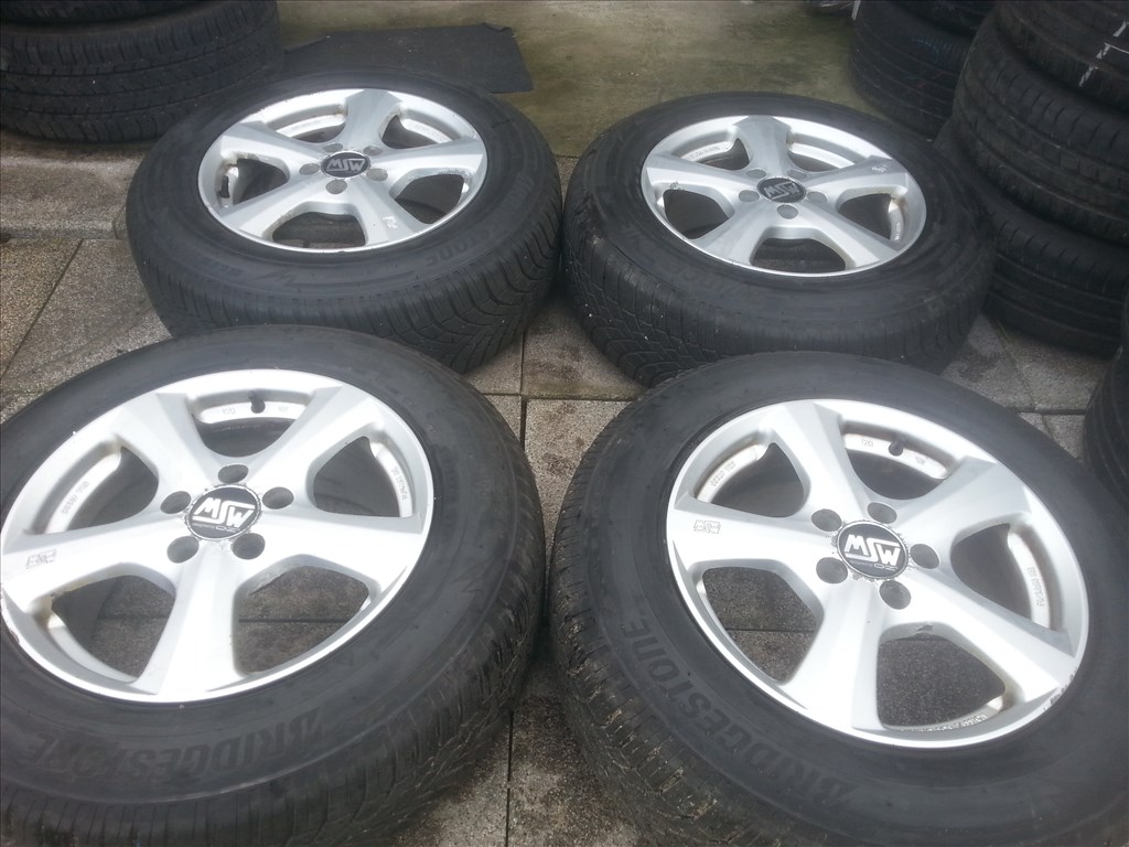  5x112 lyukosztású OZ alufelni, rajta 215/65R16 Bridgestone téli gumi  5. kép