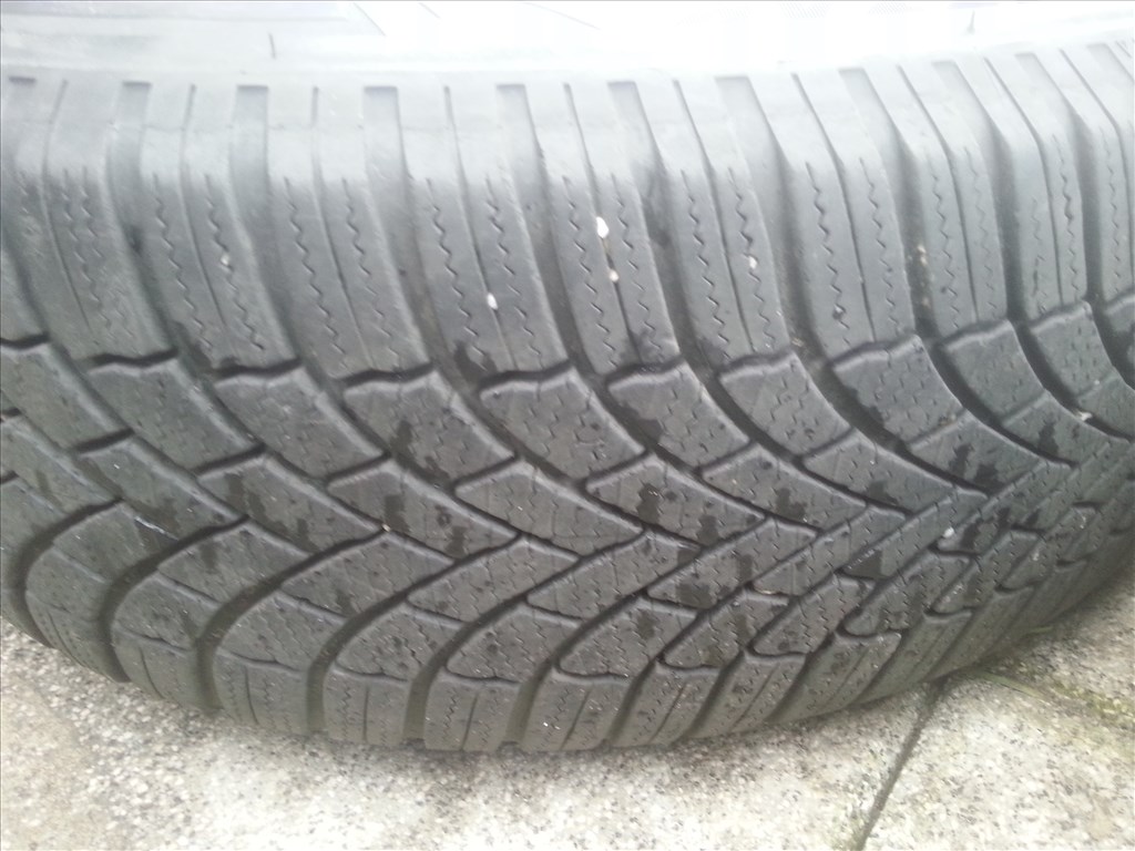  5x112 lyukosztású OZ alufelni, rajta 215/65R16 Bridgestone téli gumi  7. kép